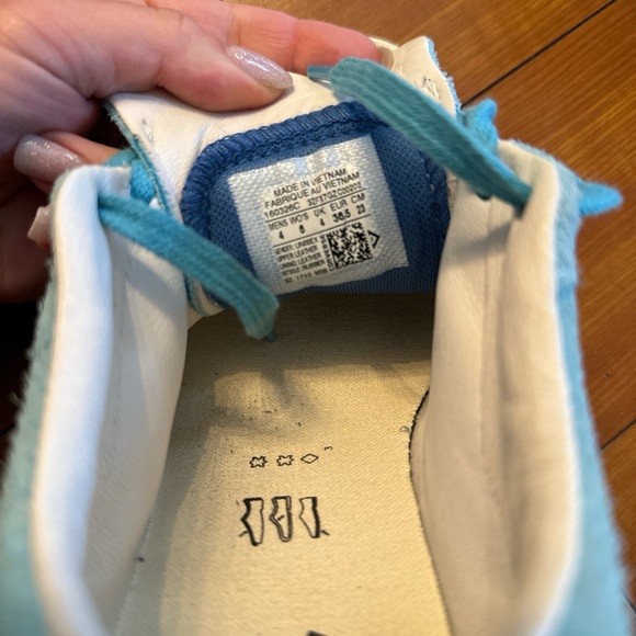 golf le fleur converse blue on blue. also comes with orange laces. women’s 6 - Picture 4 of 4